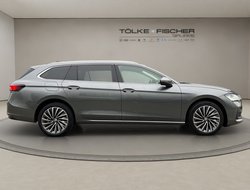 Superb Combi L&K DCC ACC AHK Pano Navi