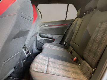 Golf VIII 2.0 TSI GTI ACC AUT Kam. Navi Sportp. – Bild 15