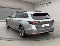 Superb Combi Sportline Navi DCC ACC AHK eSitz