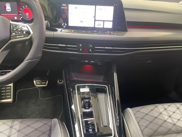 Golf VIII 2.0 TDI R-Line ACC AUT Kam. LED – Bild 14