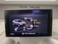 Q2 1.4 TFSI sport AHK Sportp. Virtual KlimaA. LM