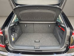 Kamiq 1.5 TSI DSG Tour ACC Navi PDC RFK Matrix