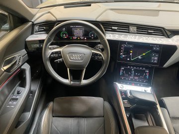 Q8 e-tron Sportback  50 quattro S-Line S-line LM – Bild 16