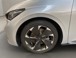 Born 170 (77kWh) ACC AUT Kam. Navi Sportp. 360