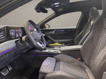 Passat Variant 1.5 TSI e W R-Line Pano R-Line LM – Bild 8