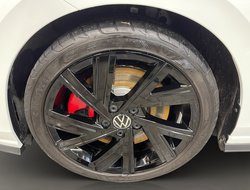 Golf VIII 2.0 TSI GTI ACC AUT Kam. Navi Sportp.