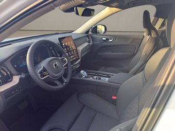 XC60 T8 AWD PHEV ULTRA DARK ACC|AUT|Kam.|Navi|LM – Bild 8