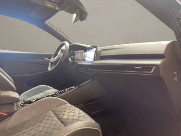 Golf VIII 1.5 eTSI R-Line IQLight ACC AHK – Bild 18