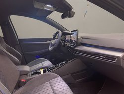 Golf R-Line 1.5 l eTSI OPF DSG R-Line ACC AUT LM