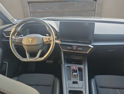 Leon 1.5 eTSI DCC ACC AUT Kam. Navi Sportp. LED