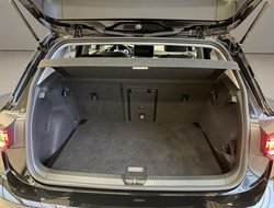 Golf VIII 1.5 eTSI W Style DCC IQLight ACC AUT