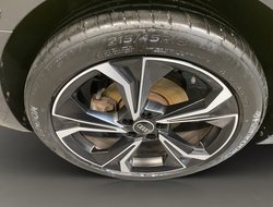 A1 allstreet 30 1.0 TFSI basis    AUT Leder