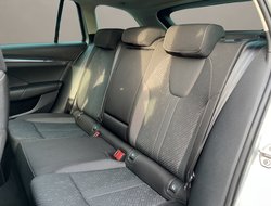 Octavia Combi 2.0 TDI Style ACC AHK Navi Pano LM