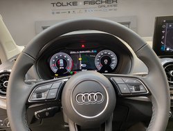 Q2 S-Line 35 1.5 TFSI S-line AHK AUT Kam. LED LM