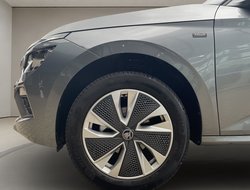 Kamiq 1.0 TSI DSG Tour Pano ACC Navi Matrix RFK