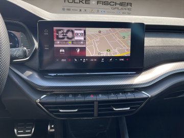 Octavia Combi 2.0 TDI RS DCC ACC AHK AUT Navi LM – Bild 12