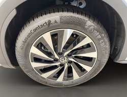 T-Roc Life 1.5 l eTSI OPF  DSG ACC AUT Kam. Navi