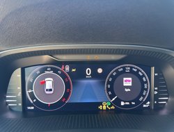 Octavia Combi DSG Tour AHK Navi HUD 360° eHeck