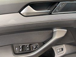 Passat Variant 2.0 TDI BMT Business ACC AHK AUT