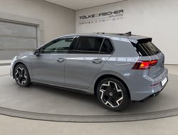 Golf R-Line Black Style 1.5 l eTSI DSG ACC AUT LM