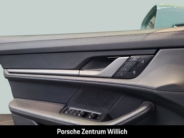 Taycan Surround-View LED-Matrix Panoramadach – Bild 12