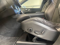 XC60 D5- R Design ACC AHK AUT Kam. Navi Sportp.