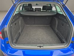 Superb Combi 1.5 TSI ACT Active LED Navi PDC