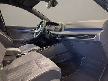 Golf VIII 1.5 eTSI R-Line R-Line AUT Sportp. LED – Bild 18