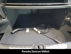 Taycan GTS HA-Lenkung Active-Ride Head-Up