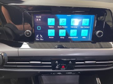 Golf VIII Variant 1.5 TSI Style ACC Virtual LED – Bild 12