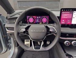 Superb Combi Sportline Navi DCC ACC AHK eSitz