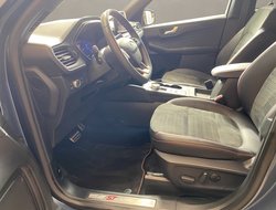 Kuga 2.5 Duratec PHEV ST-Line X ACC AUT Kam. HUD