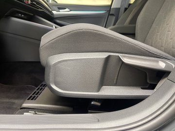 Golf VIII Variant 1.5 eTSI  Life ACC AHK AUT HUD – Bild 10