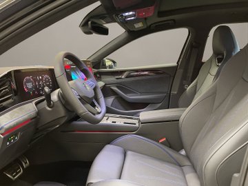 Passat Variant 2.0 TDI 4Motion R-Line DCC Pano – Bild 8
