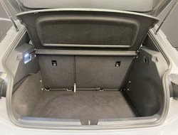 Born 150 W ACC AUT Kam. Navi Sportp. Virtual LED