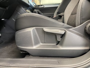 Touran BMT 1.5 TSI Comfortline ACC AUT Navi LM – Bild 10