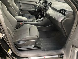 Q3 35 1.5 TFSI S-Line S-line ACC AHK AUT Navi LM