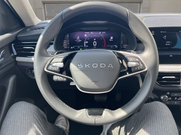 Kamiq 1.0 TSI DSG Tour ACC AHK Navi Matrix eHeck – Bild 10