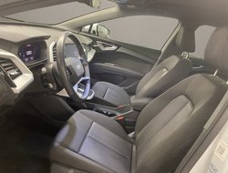 Q4 40 e-tron Basis ACC AUT Kam. Navi Standh. HUD