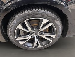 V60 T6 Twin Engine (E6d) R Design Recharge