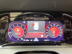 Golf VIII 1.5 eTSI R-Line R-Line ACC AUT Kam. LM