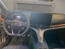 Tavascan Dual Engine 4Drive VZ DCC ACC AUT 360