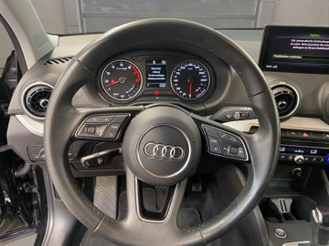 Q2 35 1.5 TFSI advanced AUT Kam. Navi el.Heck LM – Bild 11