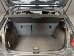 Polo VI 1.0 TSI Active Navi KlimaA. LM PDC SHZ