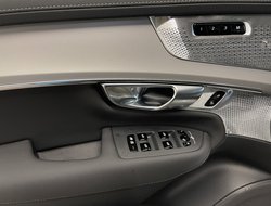 XC90 T8 AWD PHEV Ultra Black Edition Voll!!