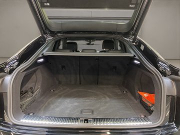 Q8 e-tron Sportback  55 quattro S-Line Pano AUT – Bild 17