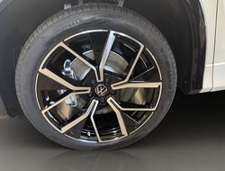 Tayron R-Line 2.0 l TDI 4MOTION DSG DCC Pano ACC