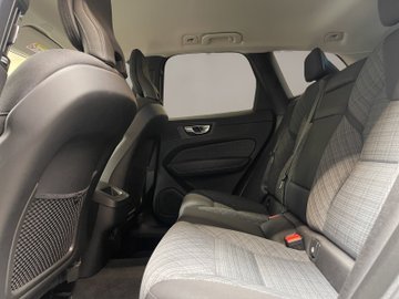 XC60 B4 (Diesel) Momentum Pro AHK AUT Kam. Navi – Bild 15