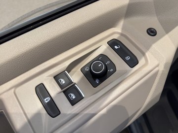 T7 Multivan Edition TDI DSG langer Überhang – Bild 9