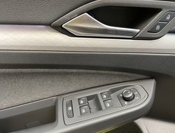 Golf VIII Variant 1.5 eTSI  85 kW Life ACC AHK